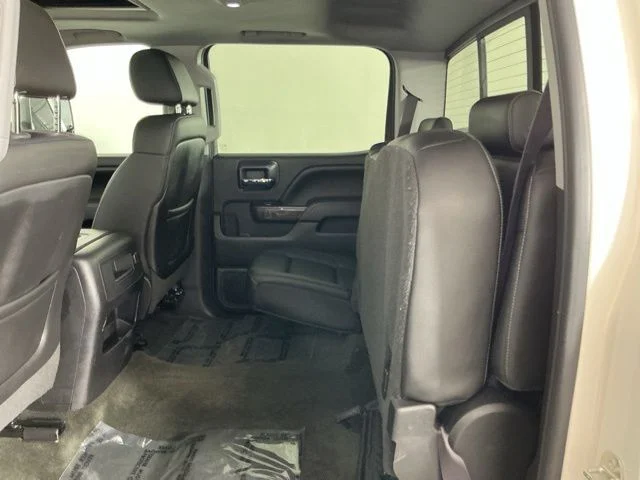 Used 2015 White GMC SLT image 24