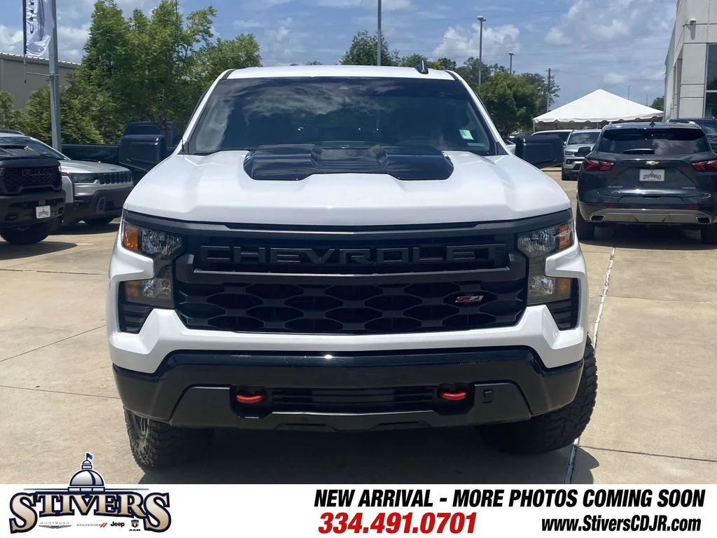 Used 2024 White Chevrolet Custom Trail Boss image 2
