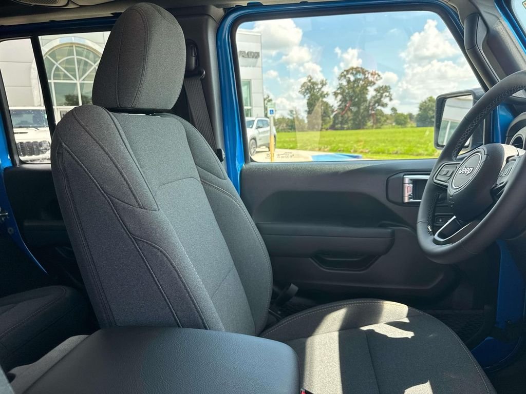 New 2027 Hydro Blue Pearlcoat Jeep Sport S image 27