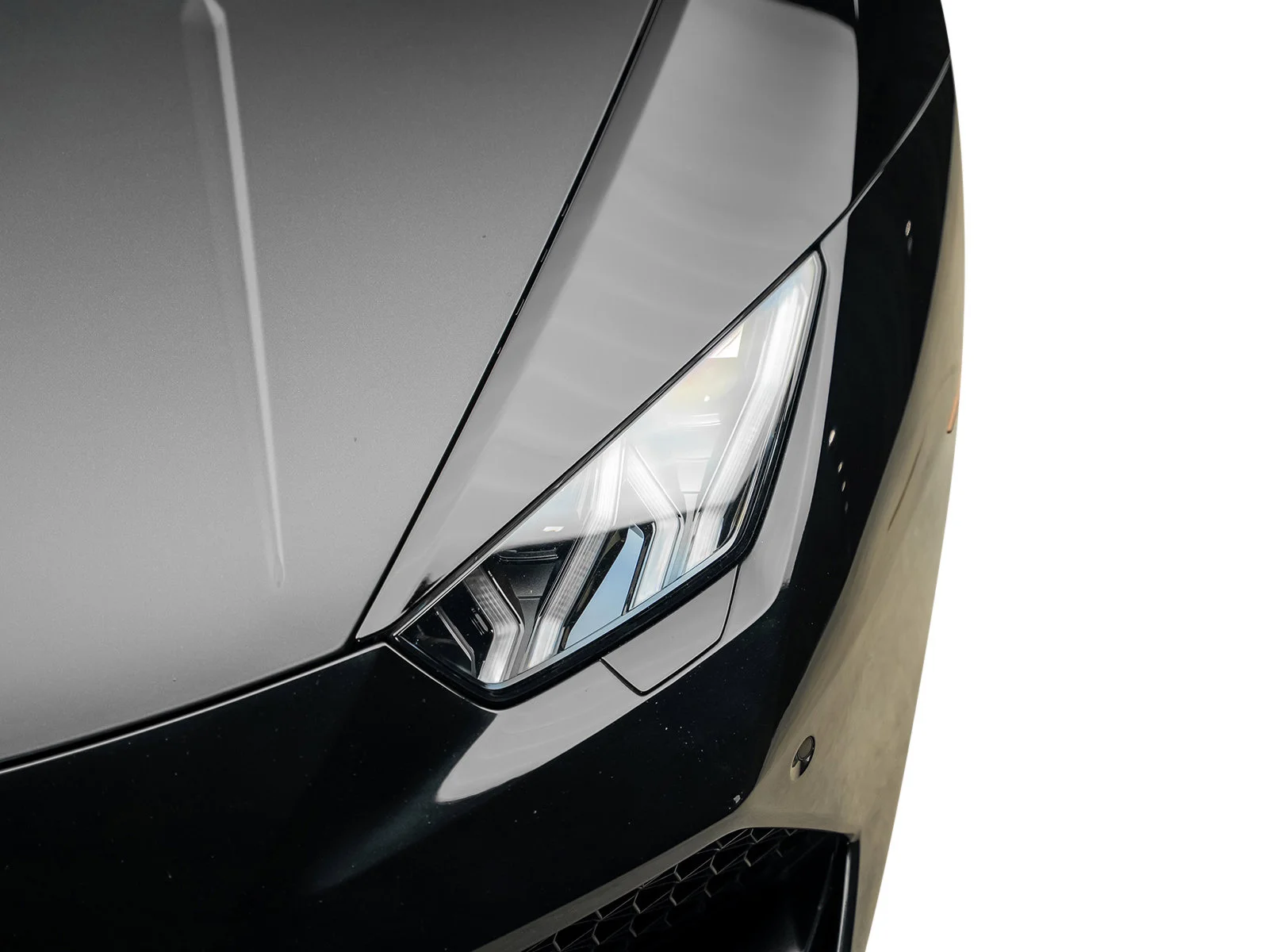 Used 2015 Black Lamborghini LP610-4 image 4