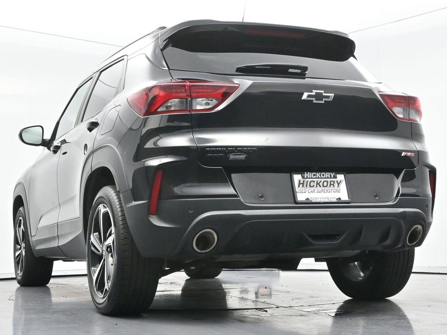 Used 2022 Mosaic Black Metallic Chevrolet RS image 47