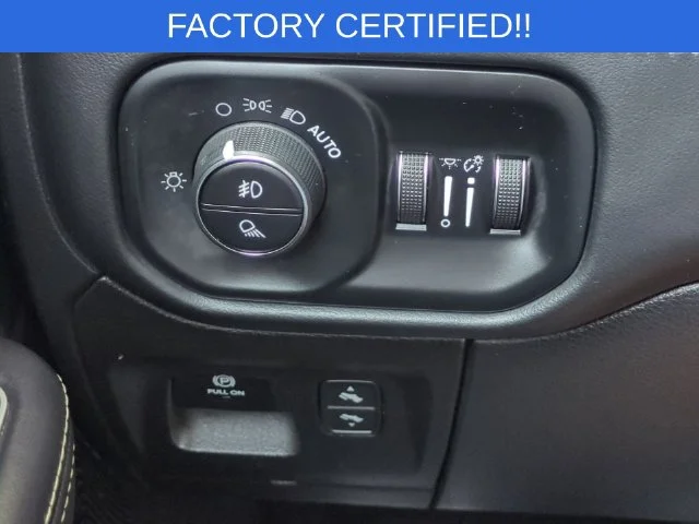 Used 2022 Silver Ram Limited image 19