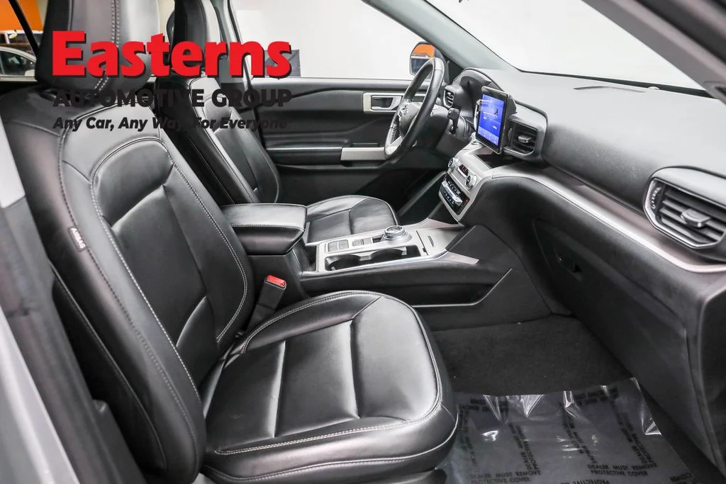 Used 2023 Silver Ford XLT image 24