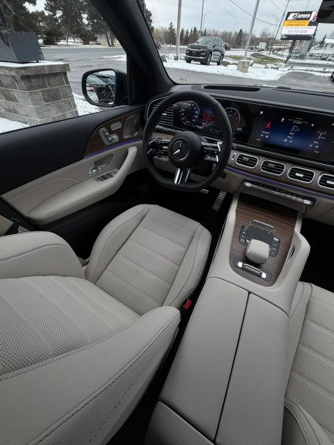 New 2026 White Mercedes-Benz Gls 450 4matic Suv image 17
