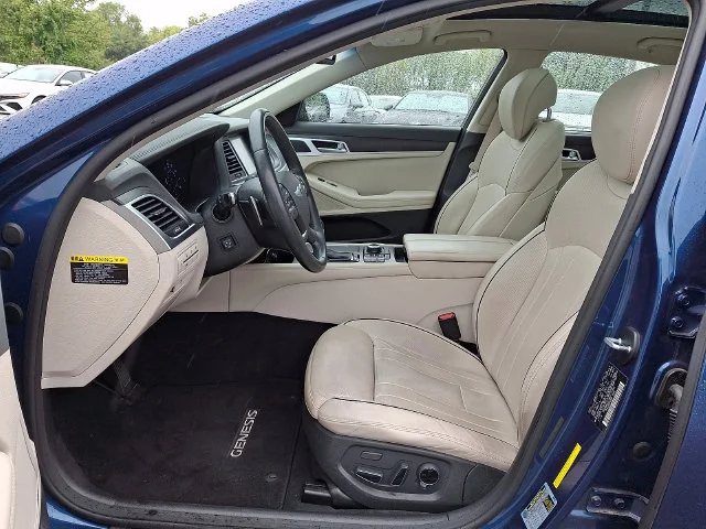 Used 2016 Blue Hyundai 3.8 image 14