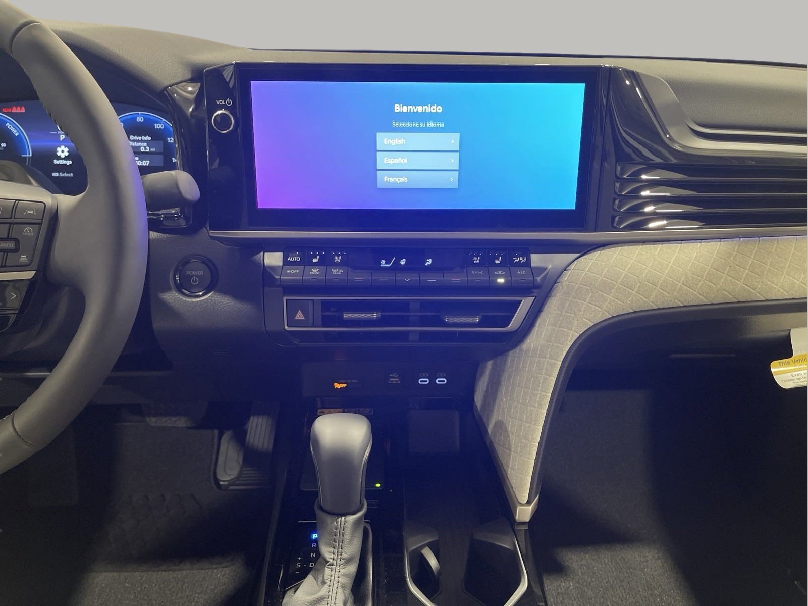Used 2025 White Toyota XLE image 22