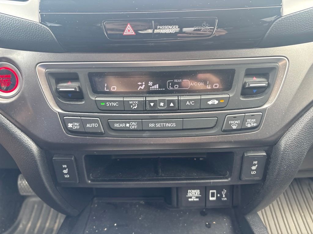 Used 2019 Black Honda RTL-T image 22
