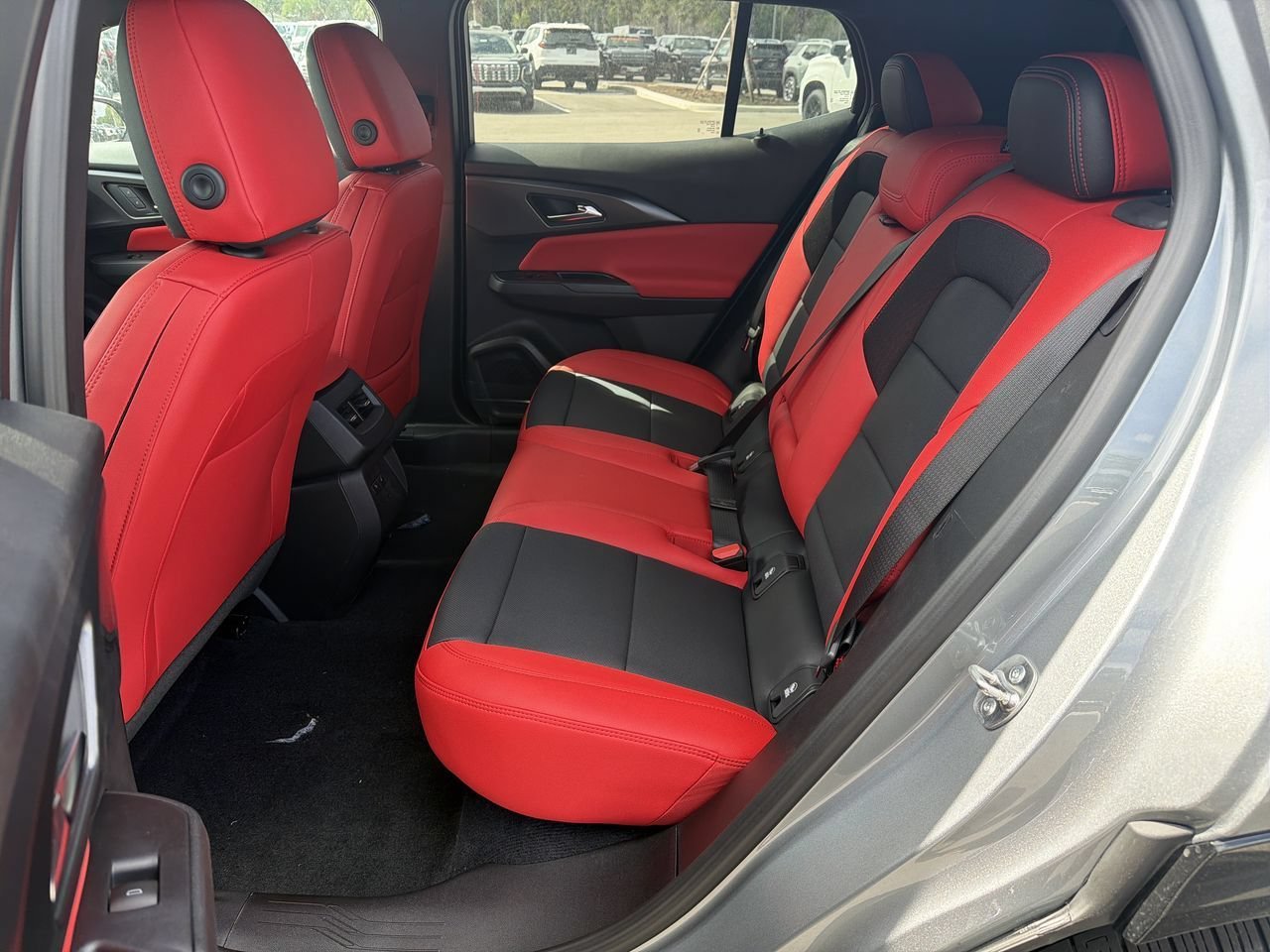 2026 Chevrolet Equinox EV RS - Photo 23
