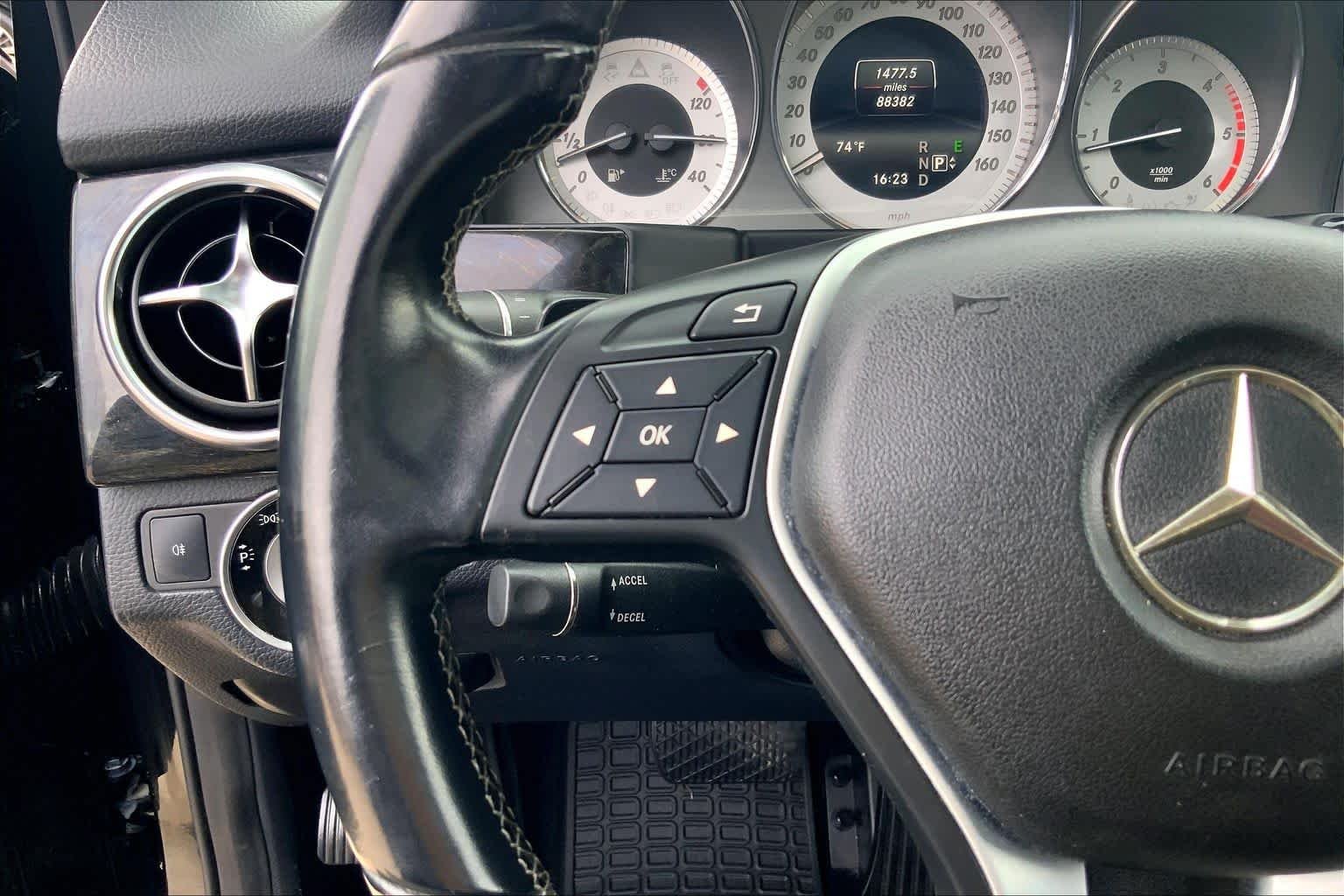 Used 2014 BLACK Mercedes-Benz GLK 250 BlueTEC® image 23