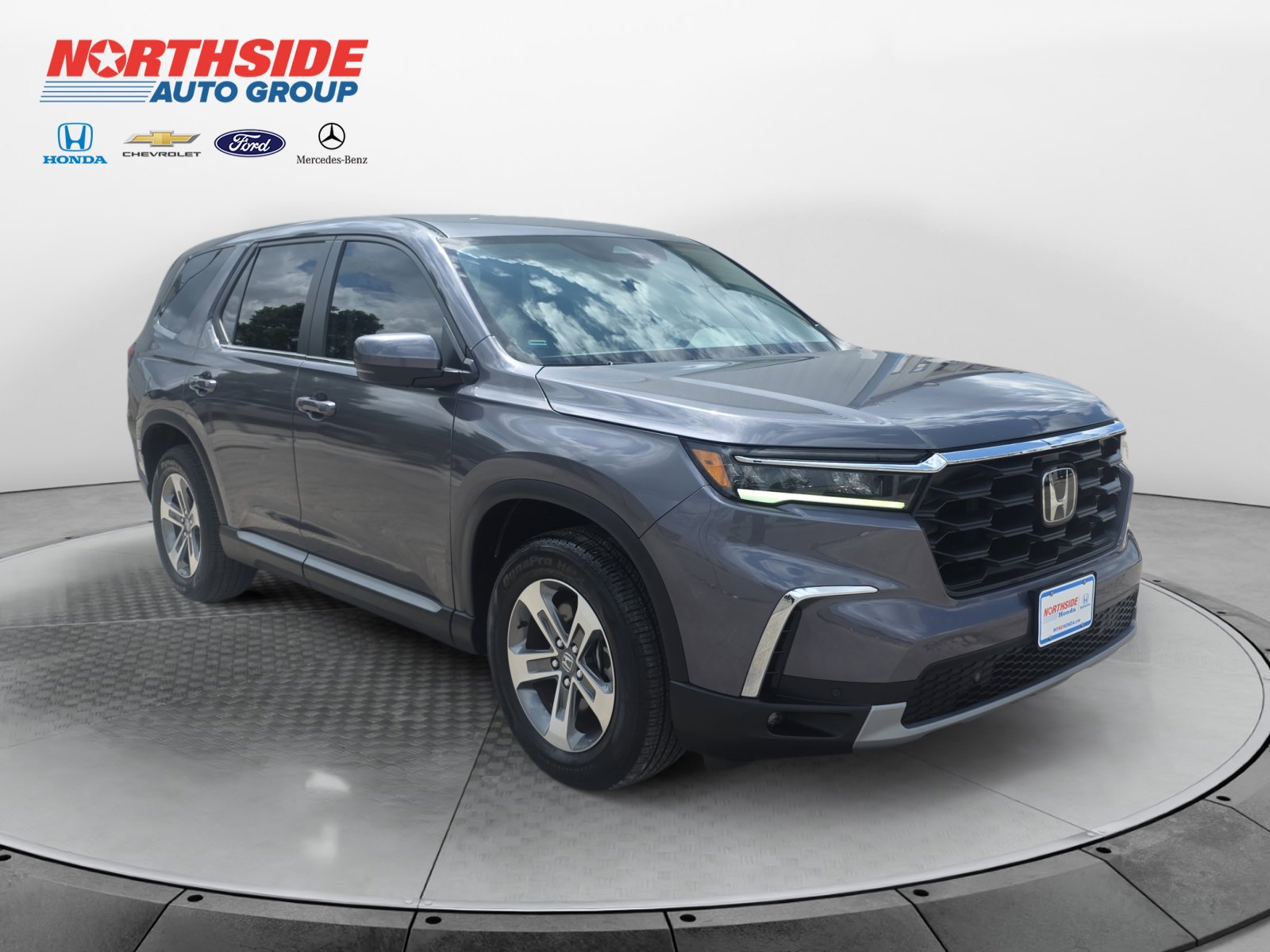 Used 2024 Modern Steel Metallic Honda EX-L 8 Passenger image 1