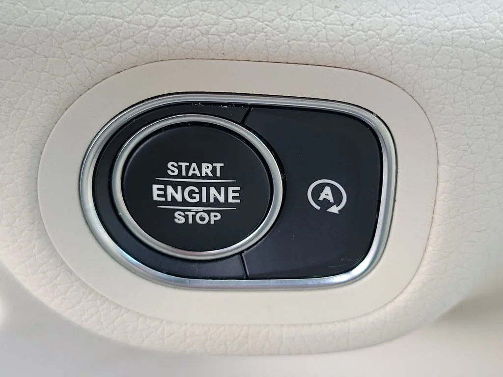 Used 2020 White Mercedes-Benz GLE 350 image 40