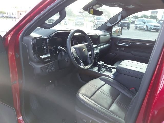 Used 2025 Radiant Red Chevrolet High Country image 5