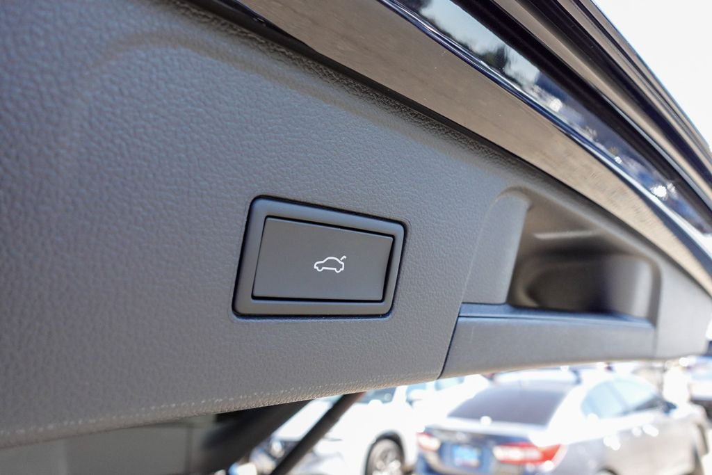 2026 Volkswagen Atlas SE w/Tech - Photo 28