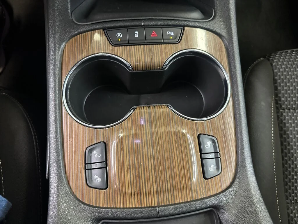 Certified Used 2020 Red Mahogany Metallic GMC SLE image 14
