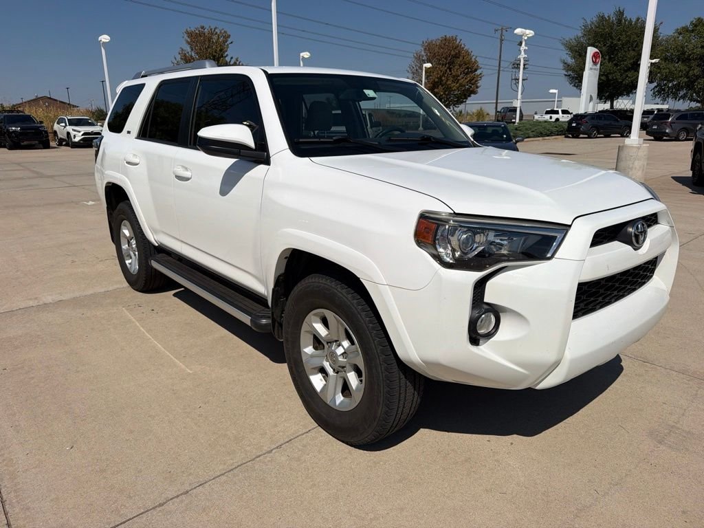 Used 2014 White Toyota SR5 image 4