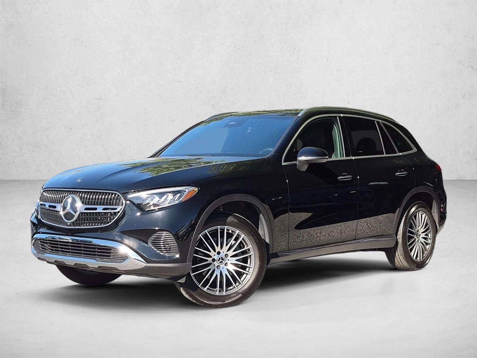 2025 Mercedes-Benz GLC