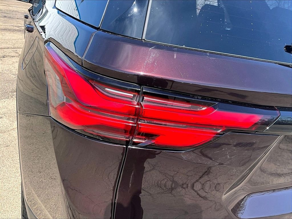 Used 2023 Red Chevrolet LT Leather image 26