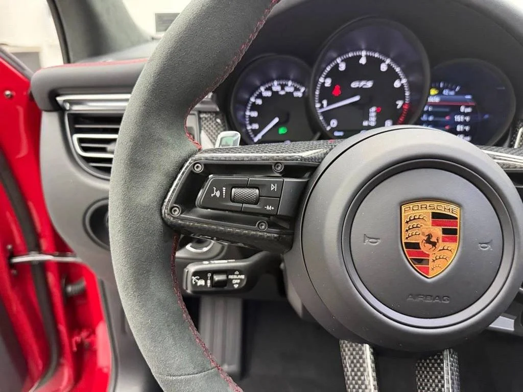 2026 Porsche Macan GTS - Photo 13