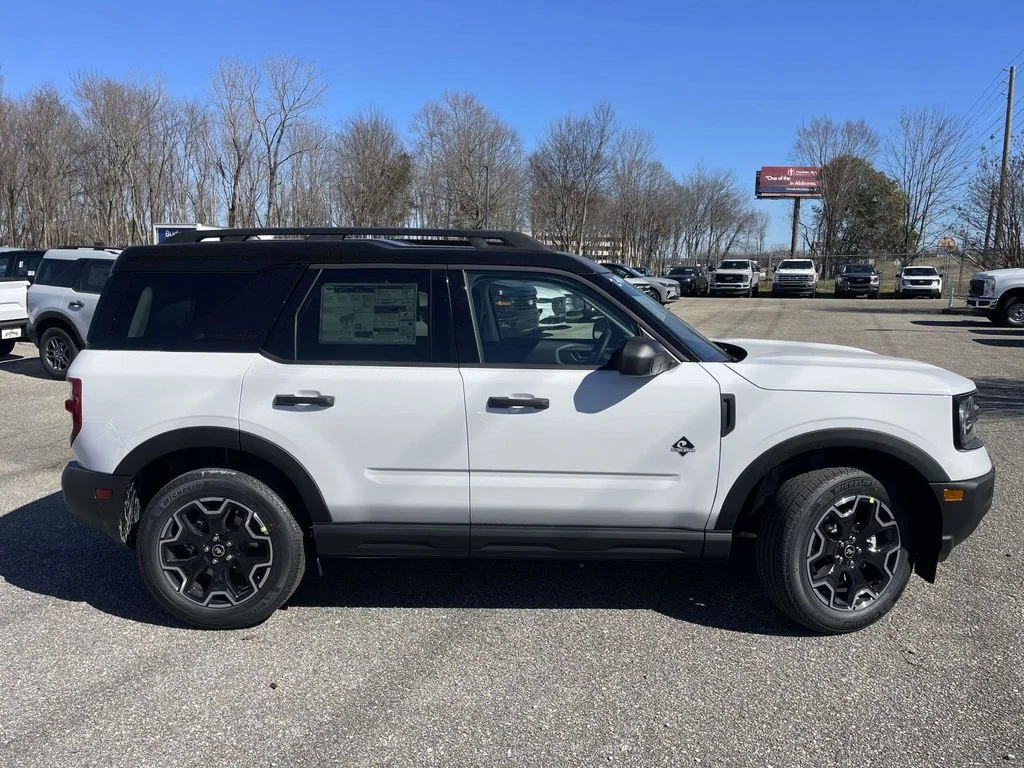 New 2026 White Ford Outer Banks image 2