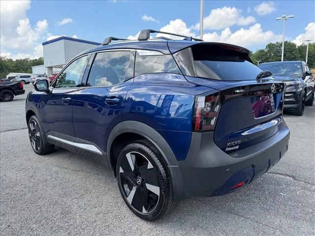 Used 2025 Blue Nissan SR image 5