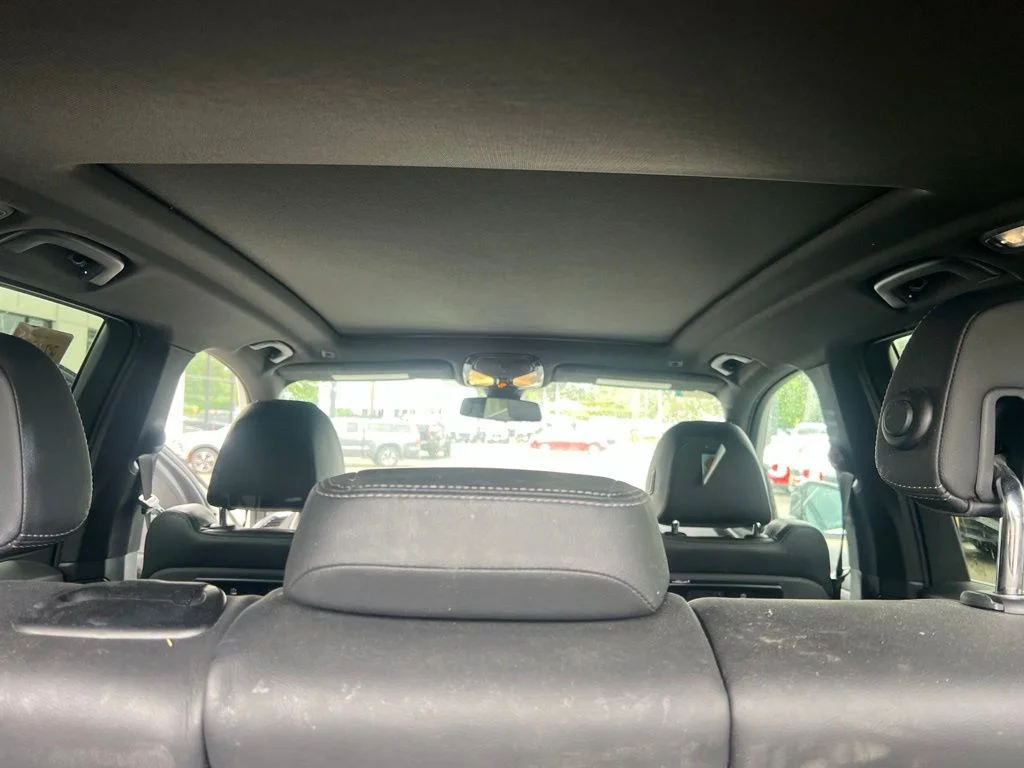 Used 2019 White BMW xDrive40i image 7