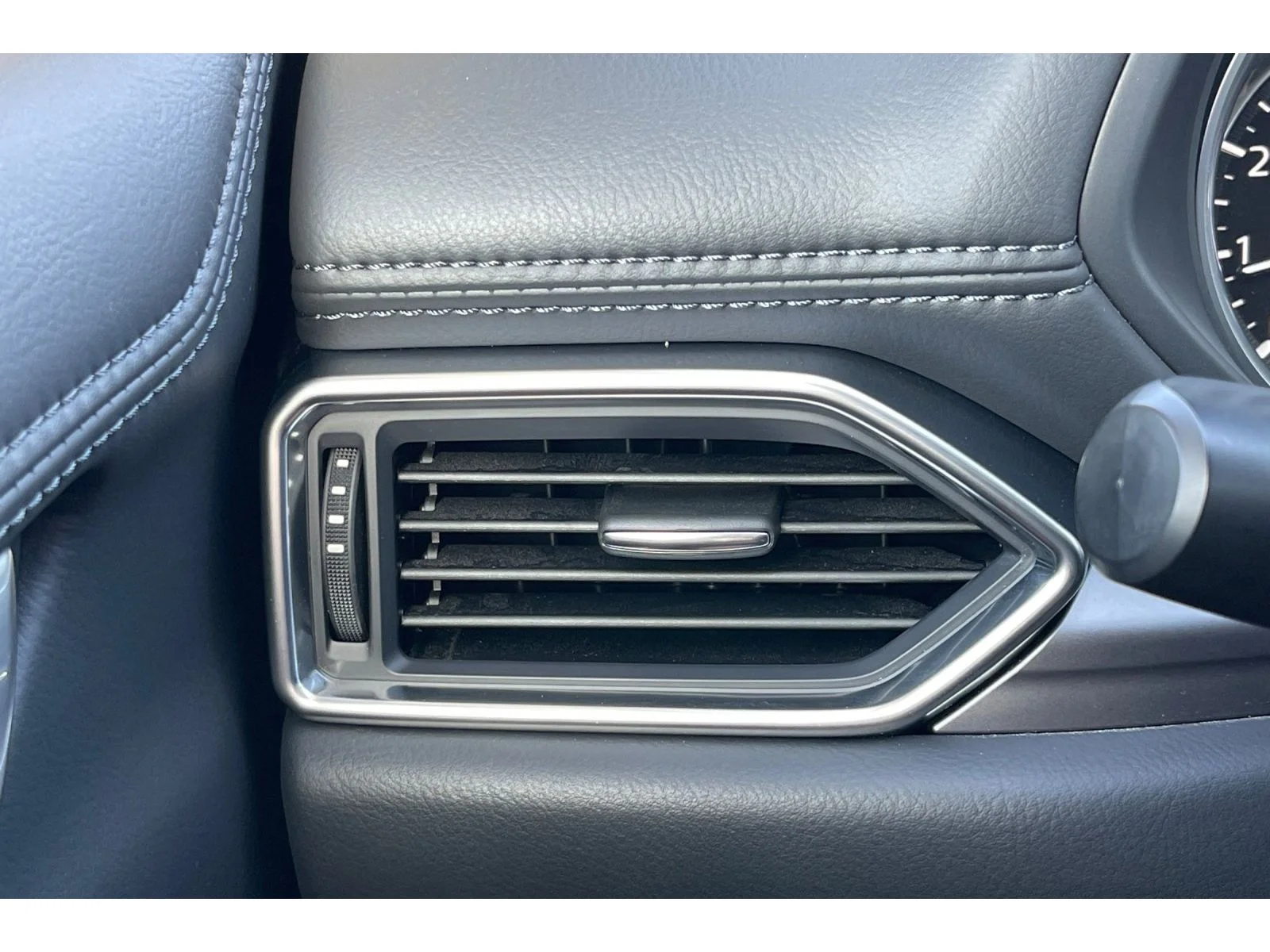 Used 2023 Soul Red Crystal Metallic Mazda 2.5 S Select Package image 29