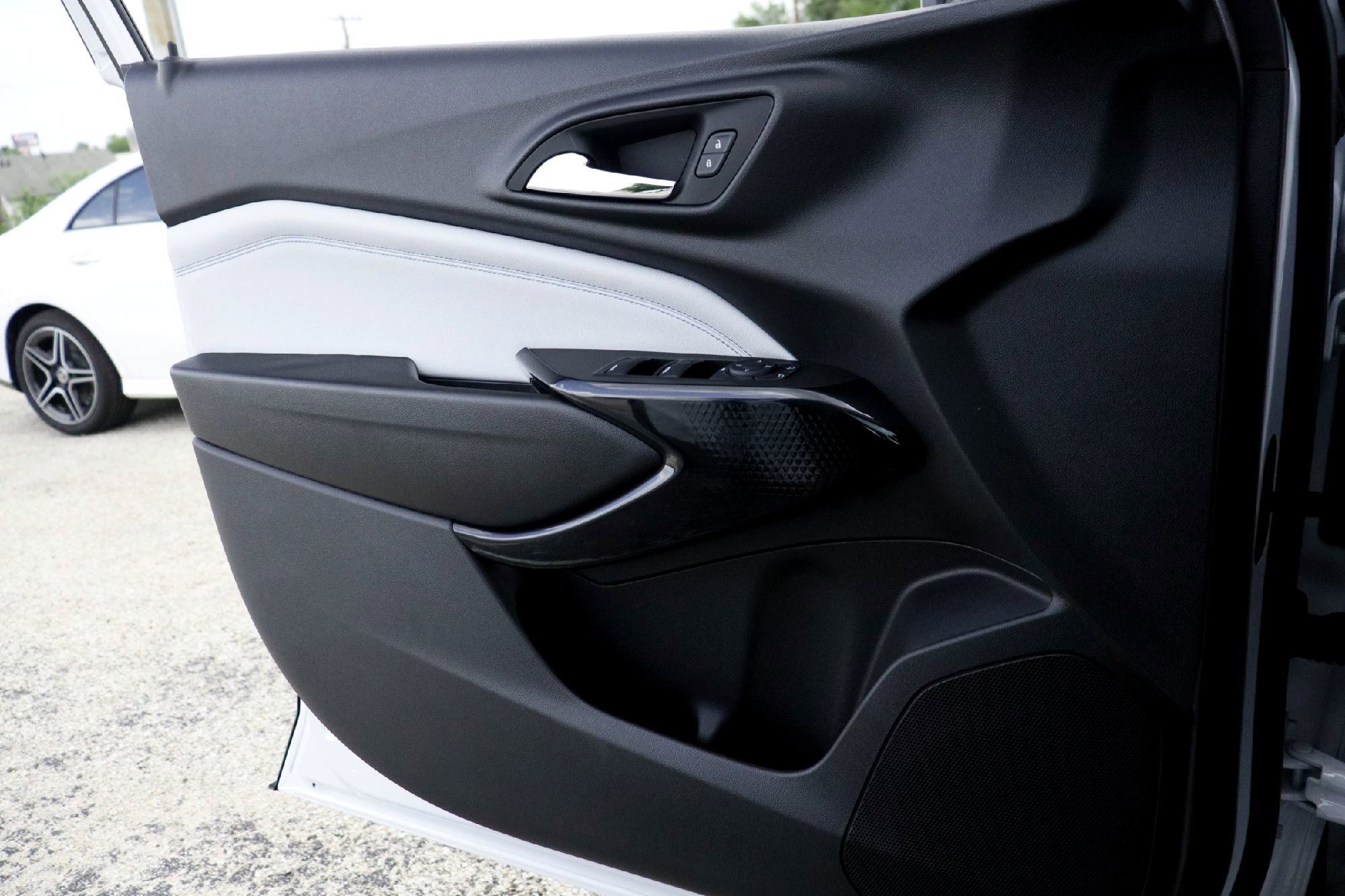 2026 Chevrolet Trax LT - Photo 12
