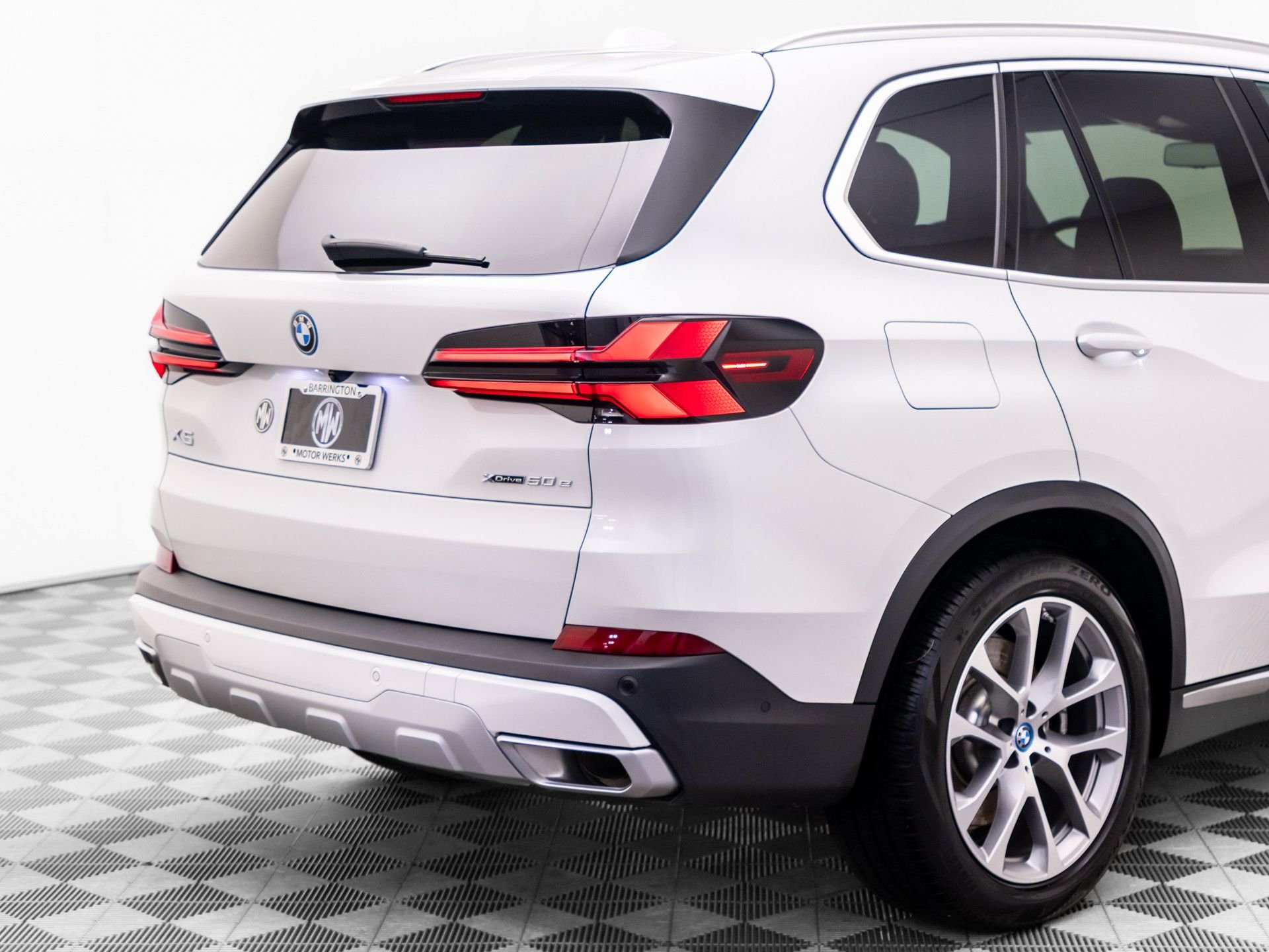 Certified Used 2024 Mineral White Metallic BMW xDrive50e image 40