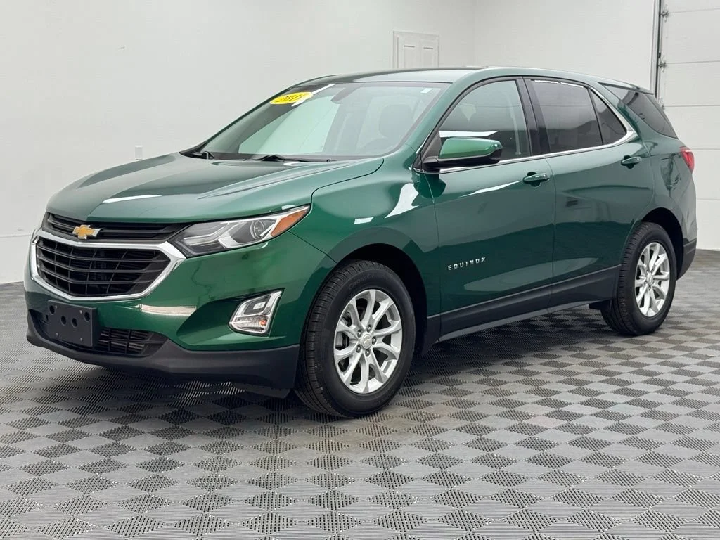Used 2019 Chevrolet Equinox LT with VIN 2GNAXKEV2K6170152 for sale in Troy, OH