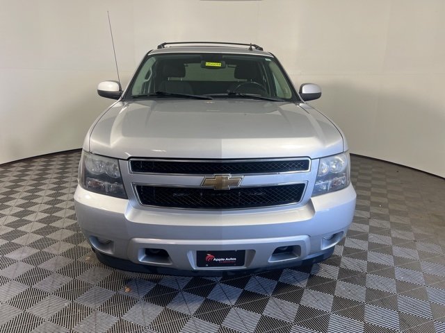 Used 2011 Chevrolet Avalanche LS with VIN 3GNTKEE32BG358956 for sale in Shakopee, Minnesota