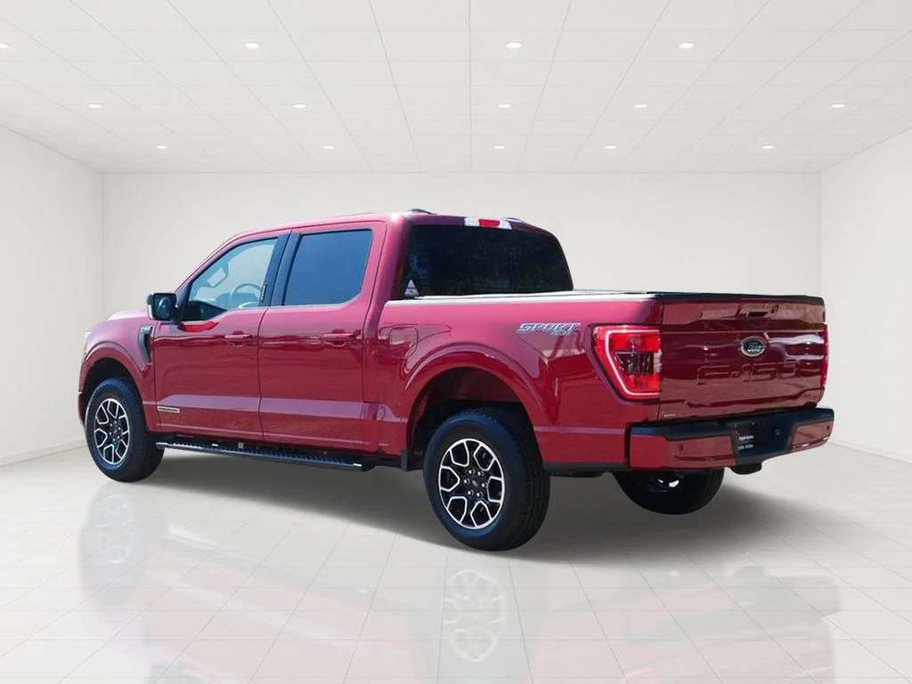 Certified Used 2021 Red Ford XLT image 4