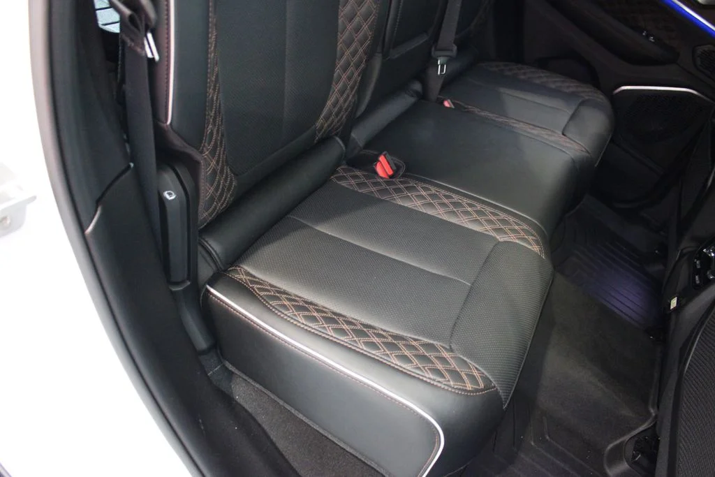 Used 2025 White Jeep Summit image 26