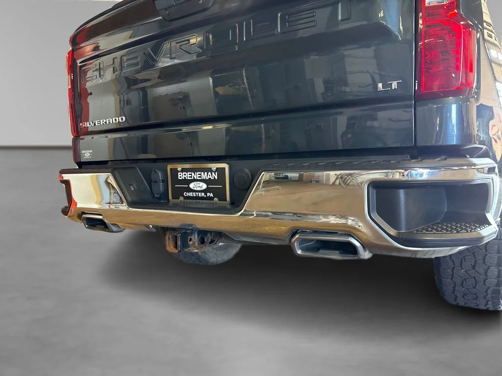 Used 2020 Shadow Gray Metallic Chevrolet LT image 21