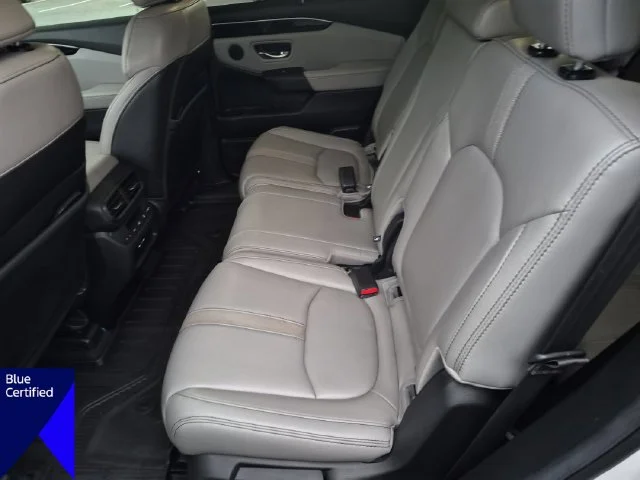 Used 2024  Honda Touring image 30