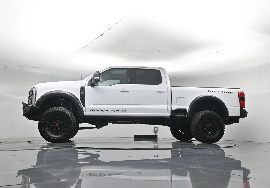 New 2026 Oxford White Ford Lariat image 55