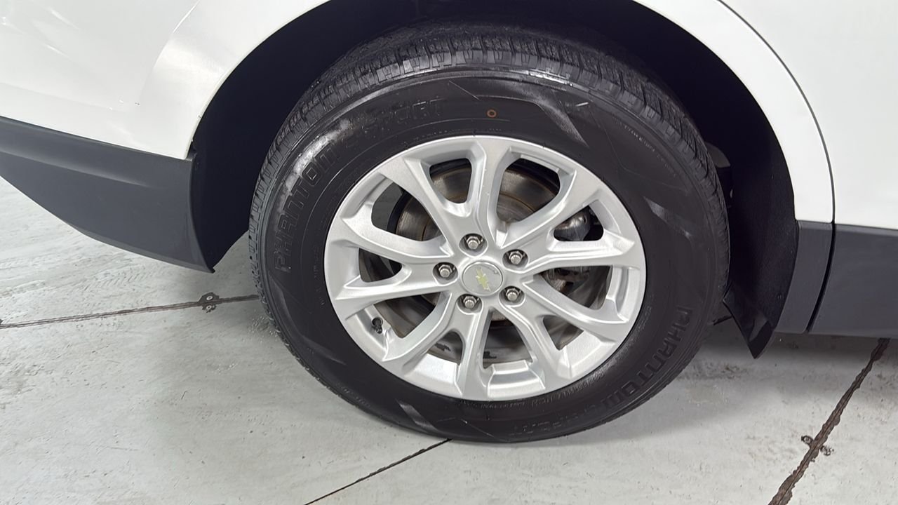 Used 2018 White Chevrolet LT image 22