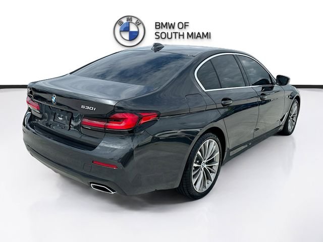Used 2022 Gray BMW 530i image 7