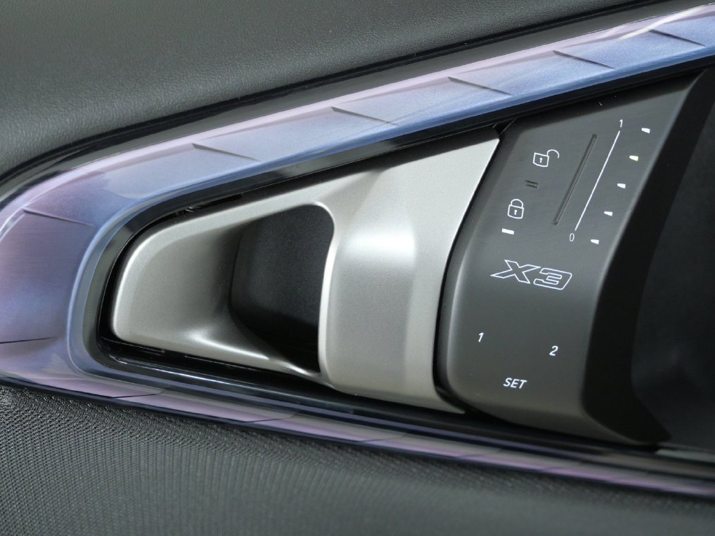 New 2026 Alpine White BMW 30 xDrive image 36