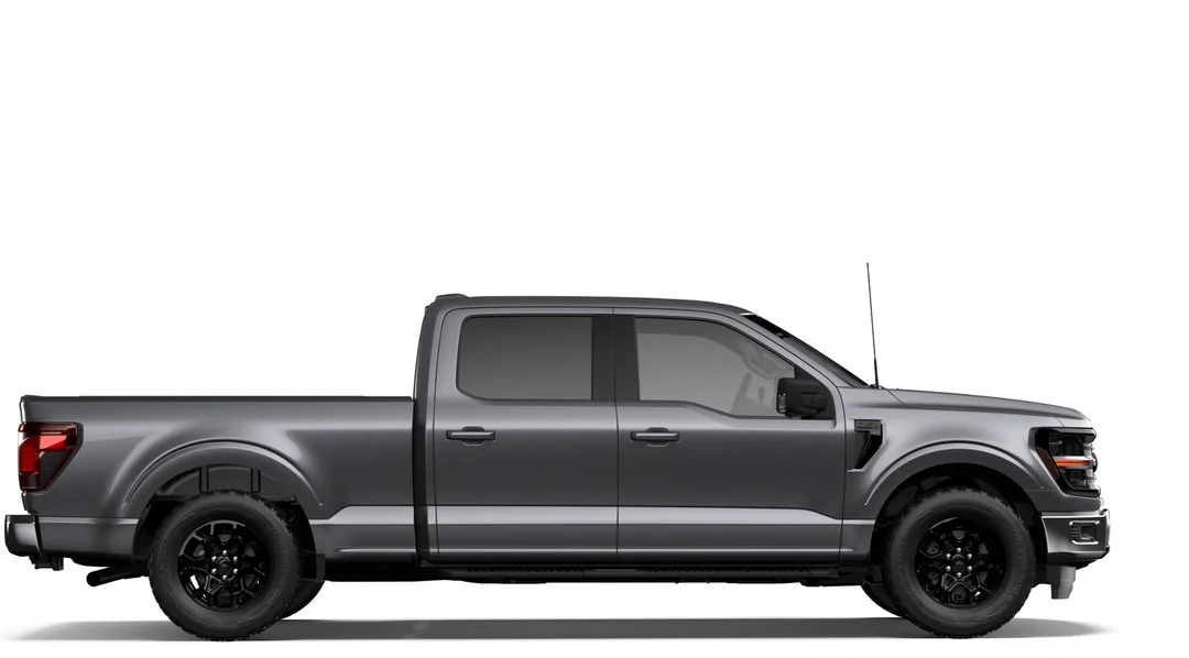 New 2026 CARBONIZED GREY METALLIC Ford XLT image 5