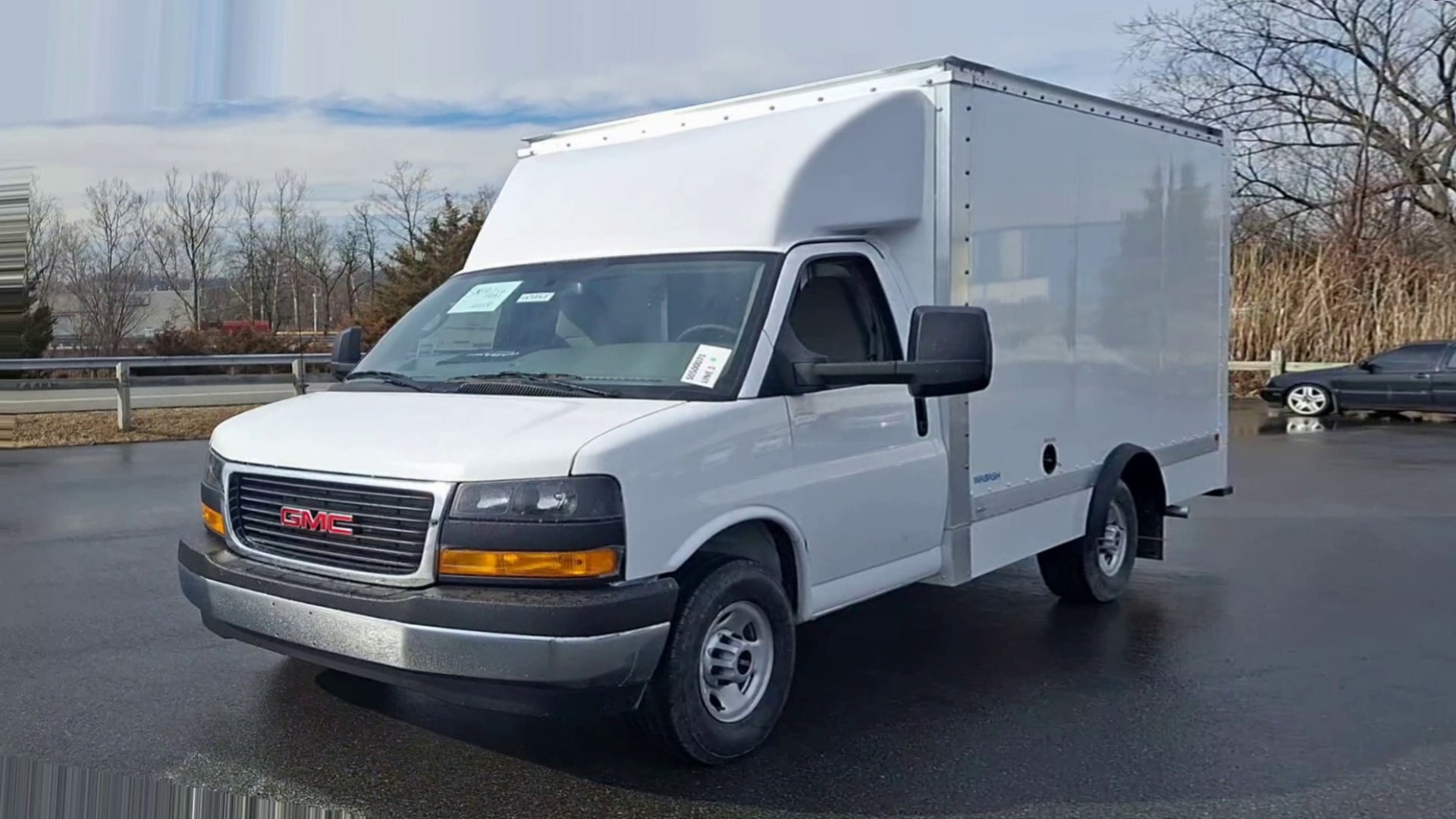 New 2025 Summit White GMC 1WT image 29