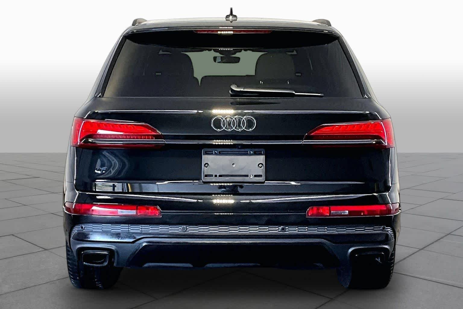 Used 2025 Mythos Black Metallic Audi Prestige image 5