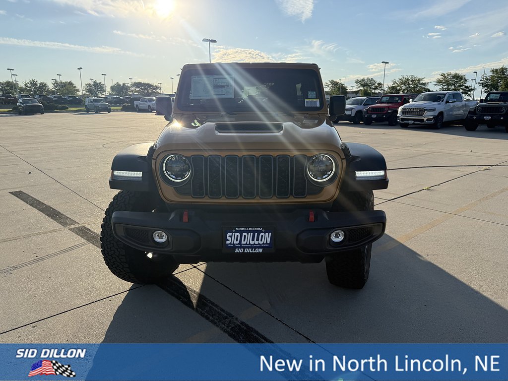 New 2026 Goldilocks Exterior Paint Jeep 4-Door Rubicon 4x4 image 3