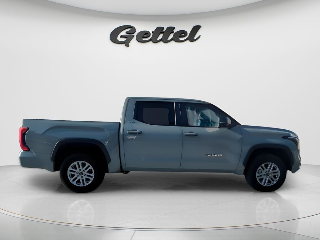 Used 2024  Toyota SR5 image 6