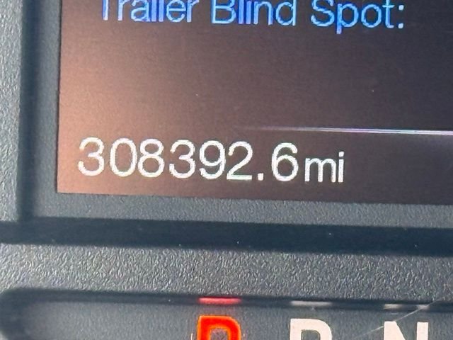 Used 2017 Silver Ford XLT image 18