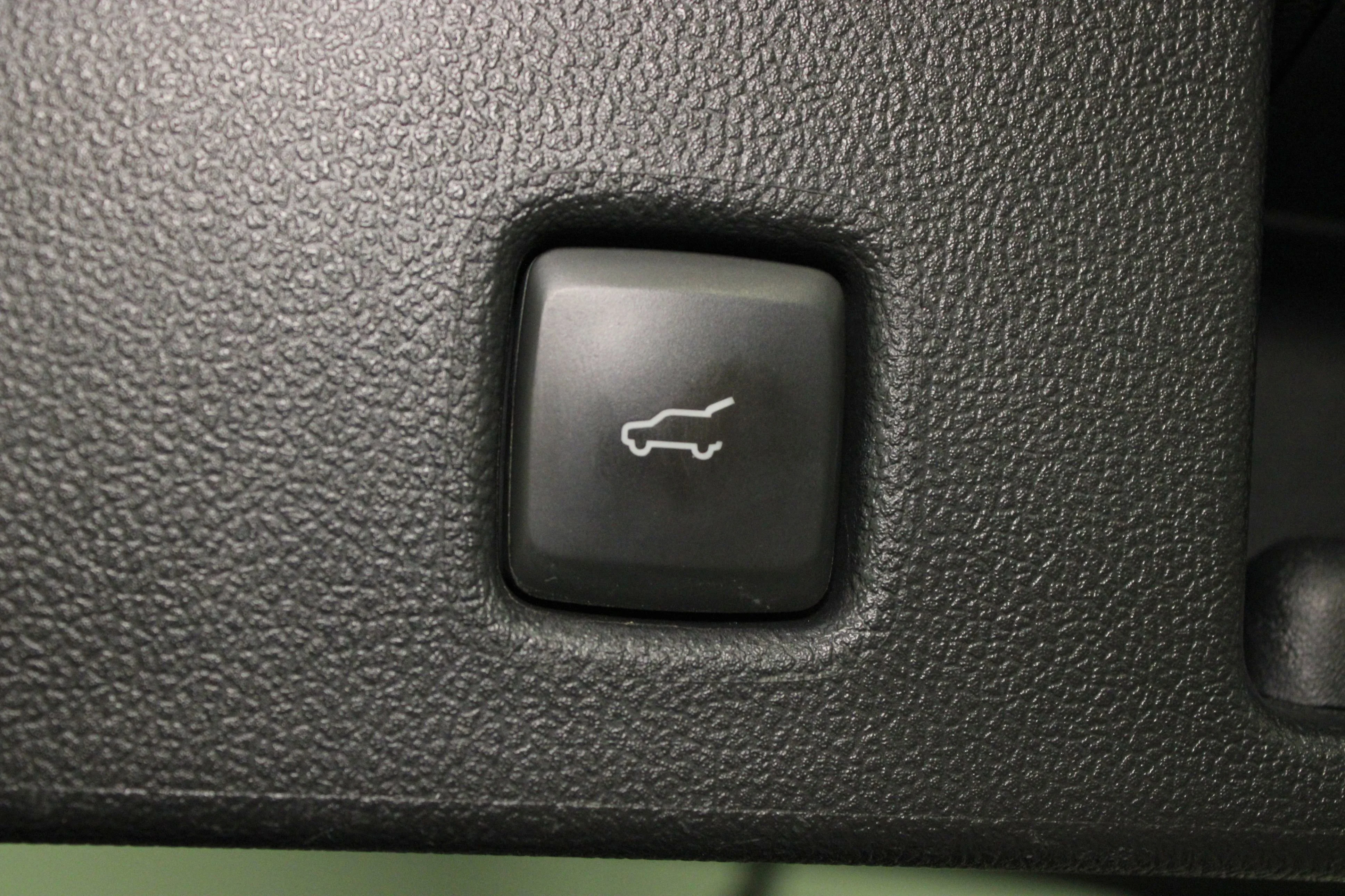 Used 2024 Silver Metallic Ford Active image 12
