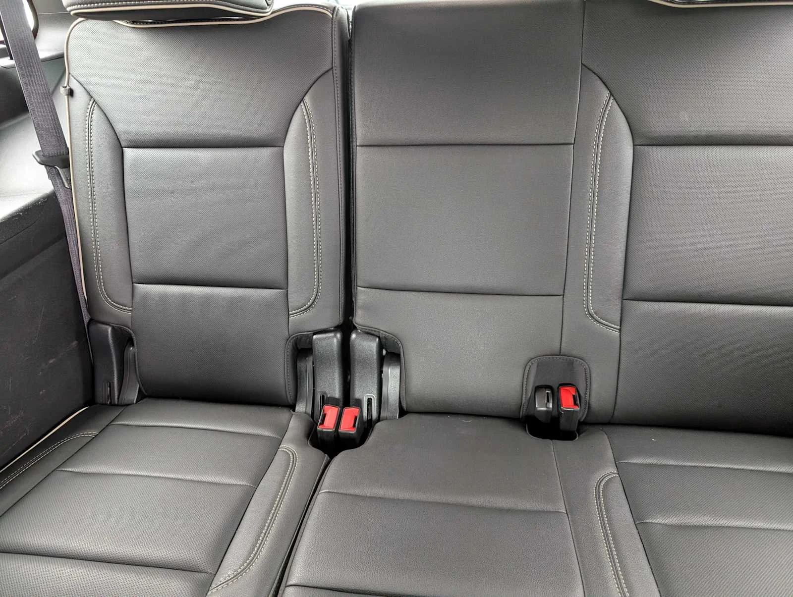 Used 2021 Black Chevrolet Premier image 24