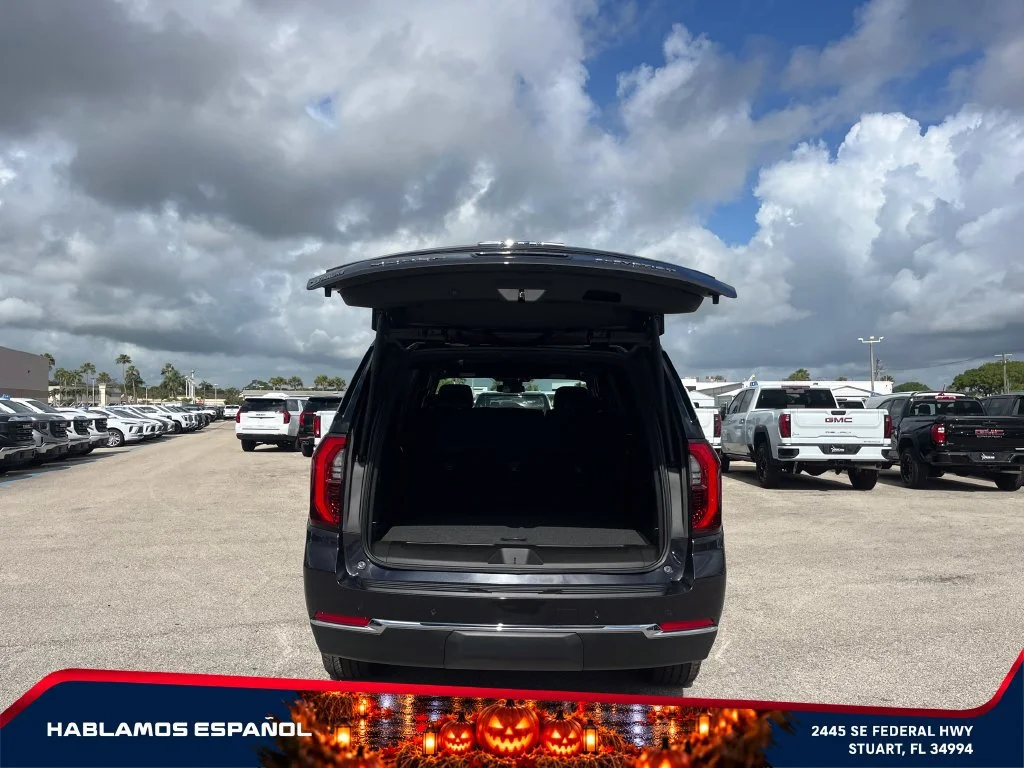 New 2026 Titanium Rush Metallic GMC Elevation image 17