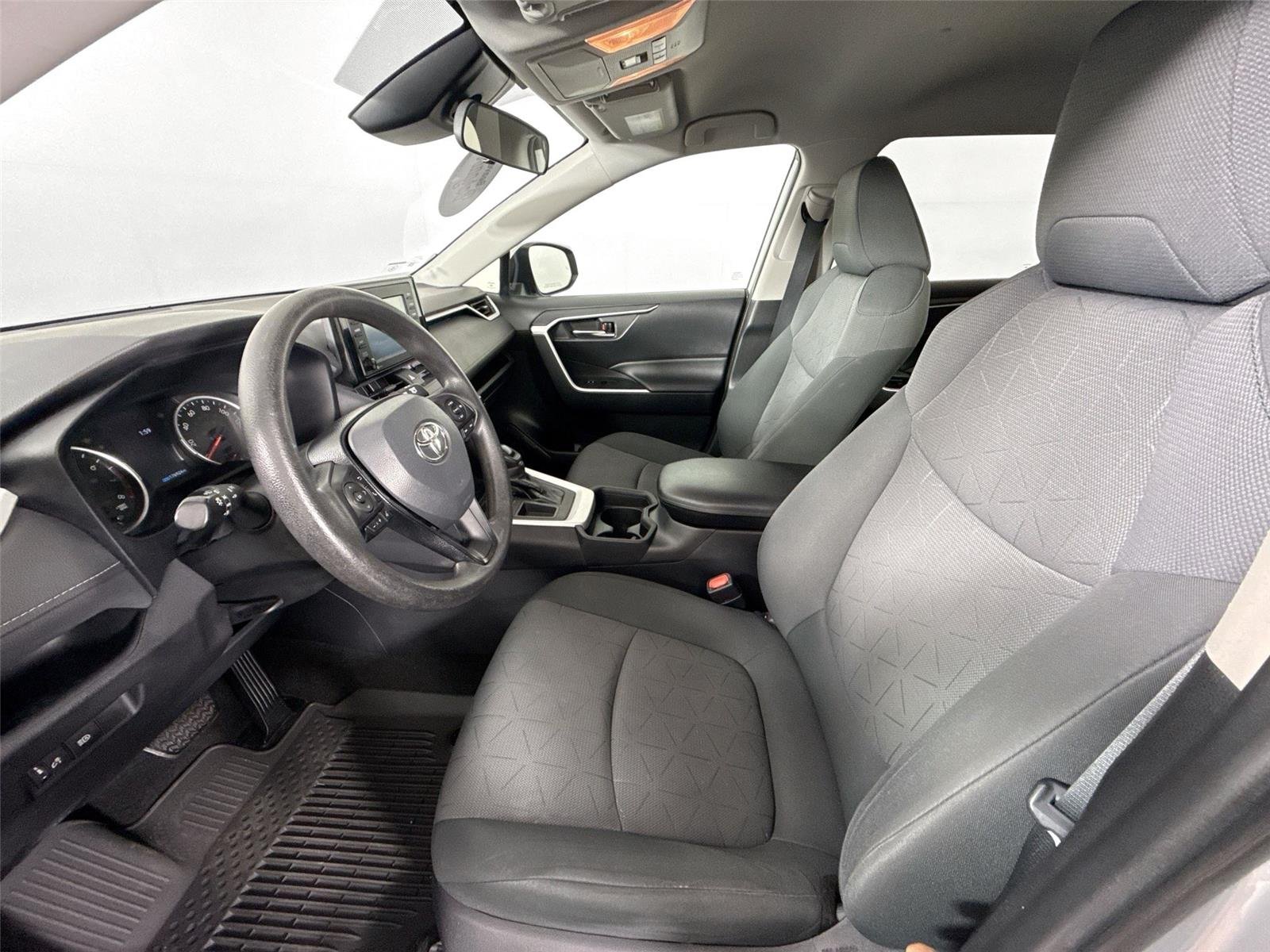 Used 2021 Silver Sky Metallic Toyota XLE image 3
