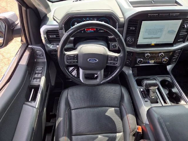 Used 2021 Black Metallic Ford LARIAT image 4