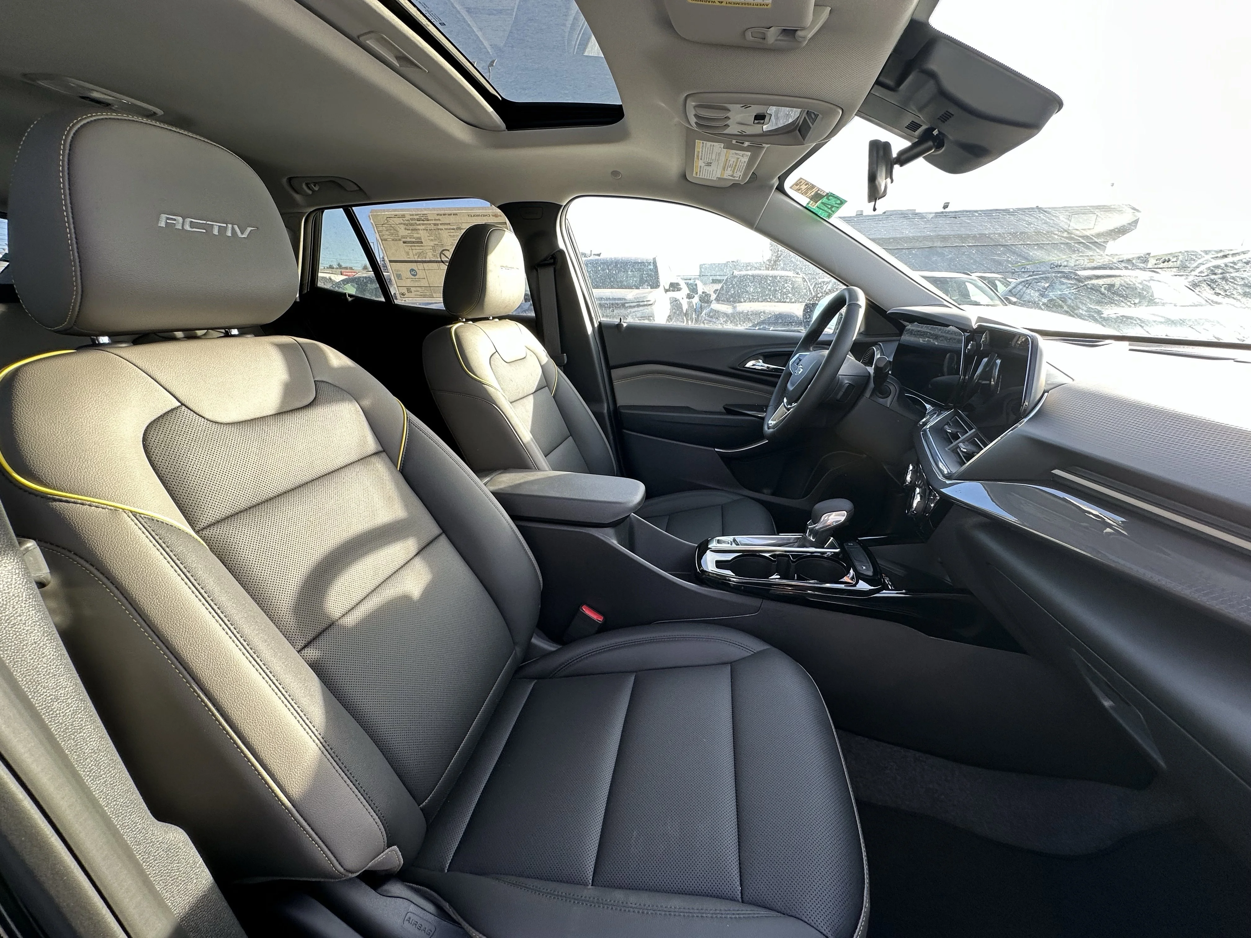New 2026 Mosaic Black Metallic Chevrolet ACTIV image 19